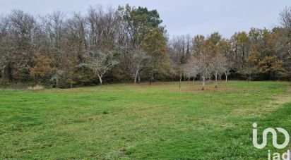 Land of 3,921 m² in Issac (24400)