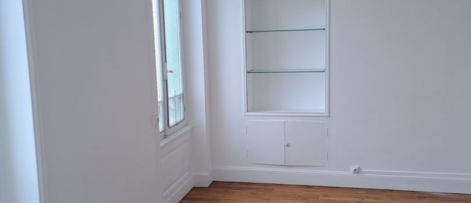 Apartment 6 rooms of 158 m² in Clermont-Ferrand (63000)