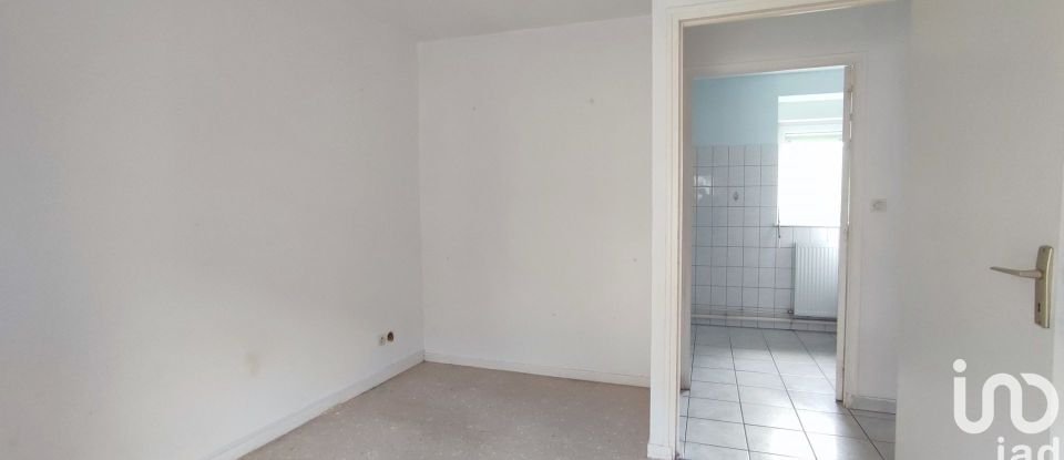 House 8 rooms of 160 m² in - (14380)