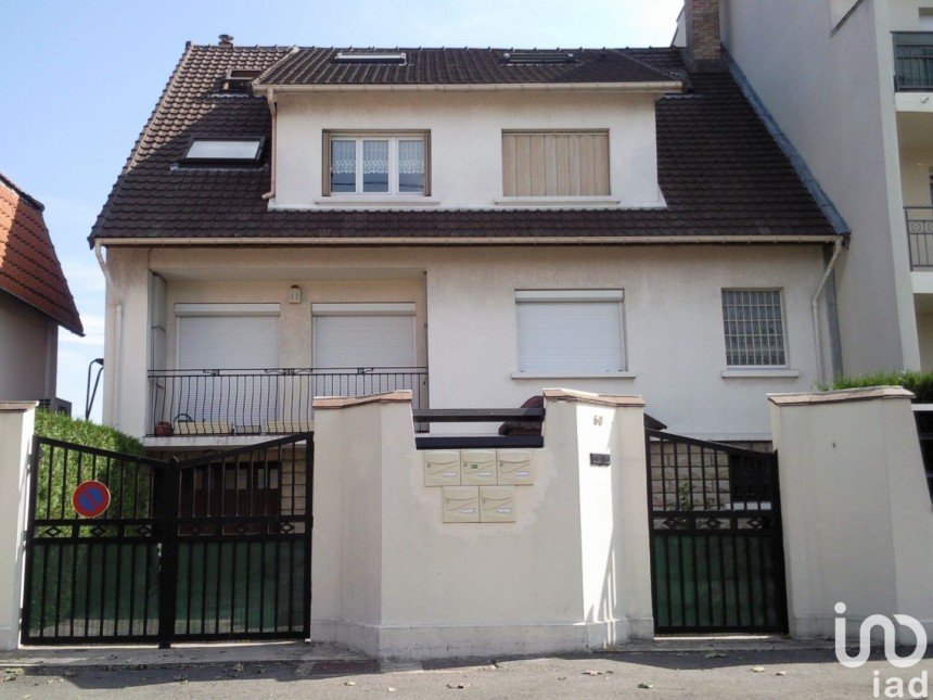 Apartment 2 rooms of 49 m² in Villeparisis (77270)
