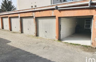 Parking/garage/box de 20 m² à Caluire-et-Cuire (69300)