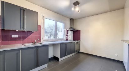 Apartment 4 rooms of 88 m² in Moissy-Cramayel (77550)