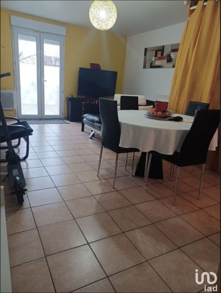 Appartement 5 pièces de 80 m² à Montereau-Fault-Yonne (77130)
