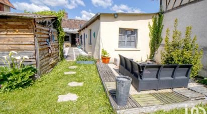 House 7 rooms of 145 m² in Beaumont-le-Roger (27170)