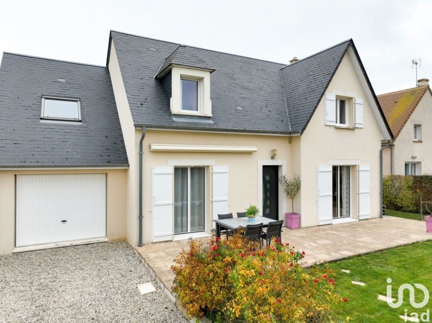 Maison 7 pièces de 117 m² à Frénouville (14630)