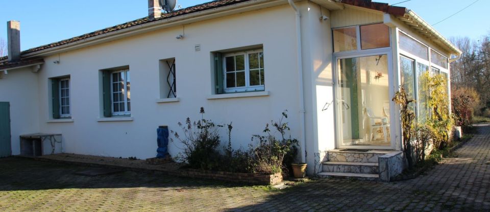 House 4 rooms of 92 m² in Cours-de-Pile (24520)