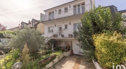 House 6 rooms of 133 m² in Noisy-le-Grand (93160)