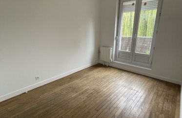 Apartment 2 rooms of 34 m² in Amiens (80000)