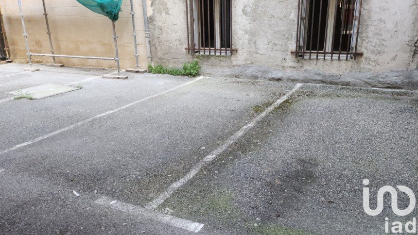 Parking of 15 m² in Bordeaux (33300)