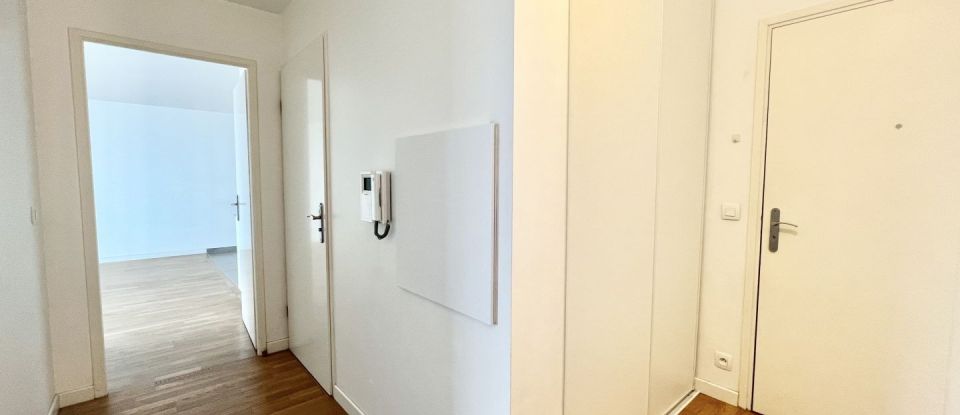 Apartment 3 rooms of 57 m² in Massy (91300)