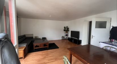 Apartment 4 rooms of 75 m² in Savigny-le-Temple (77176)