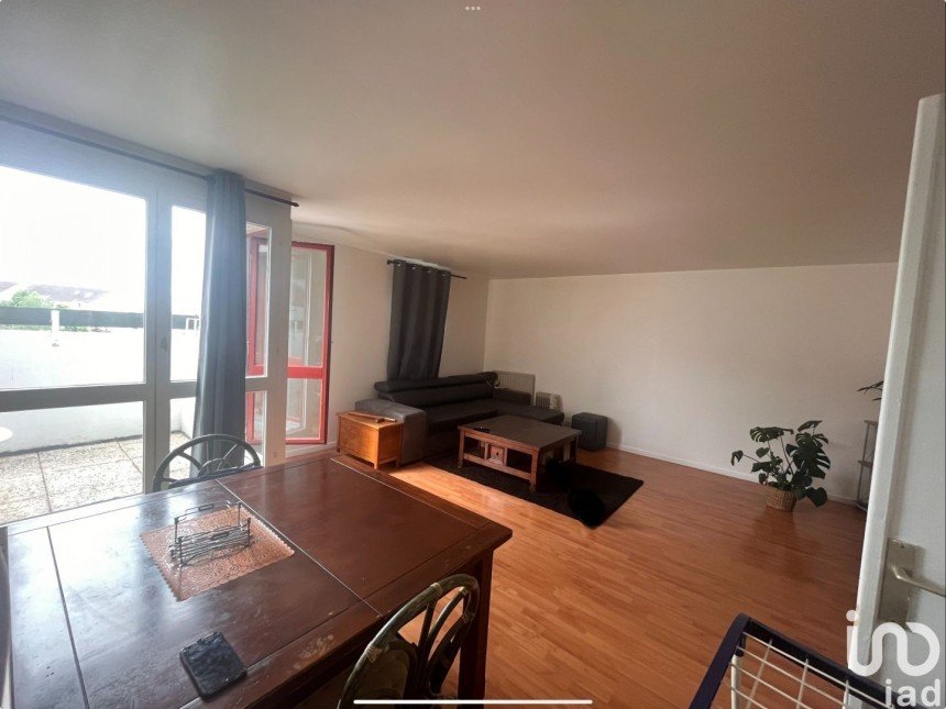 Appartement 4 pièces de 75 m² à Savigny-le-Temple (77176)