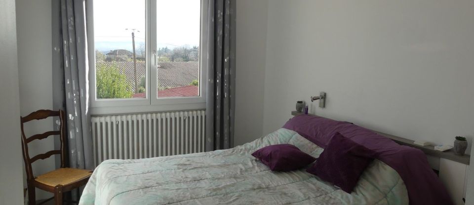 House 6 rooms of 107 m² in Bourg-Saint-Andéol (07700)