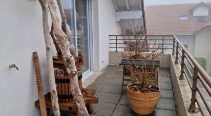 Apartment 2 rooms of 67 m² in Neydens (74160)