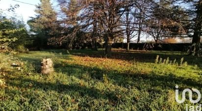 Land of 1,148 m² in Chabeuil (26120)