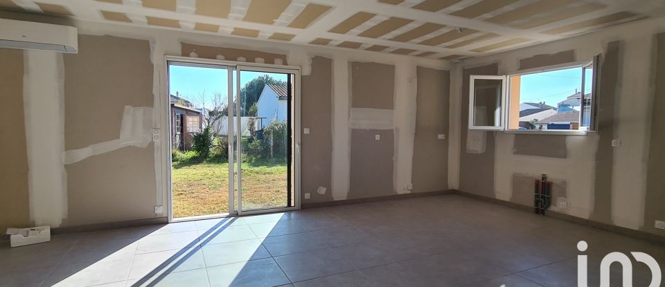 Traditional house 4 rooms of 91 m² in Saint-Médard-en-Jalles (33160)