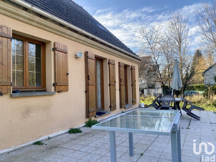 Maison 4 pièces de 90 m² à Crouy-sur-Ourcq (77840)