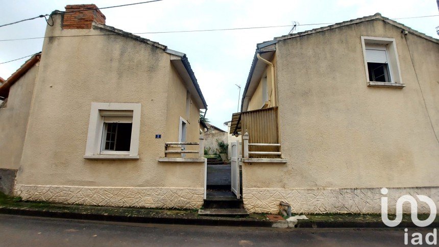 Town house 4 rooms of 70 m² in Loudun (86200)