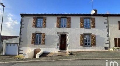 House 8 rooms of 135 m² in Maulévrier (49360)