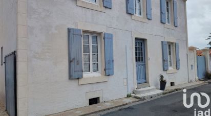Maison 6 pièces de 202 m² à Rivedoux-Plage (17940)