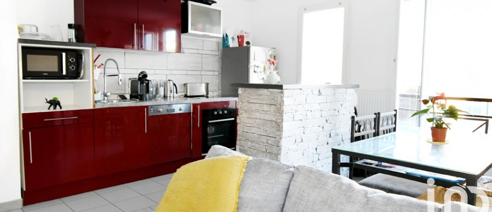 Apartment 4 rooms of 70 m² in Corbeil-Essonnes (91100)