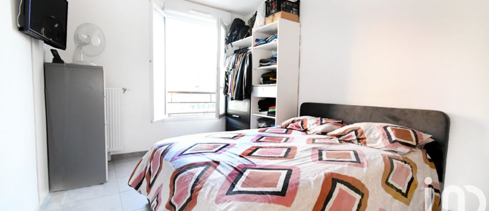 Apartment 4 rooms of 70 m² in Corbeil-Essonnes (91100)