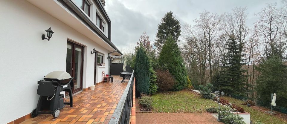 House 9 rooms of 167 m² in Œting (57600)