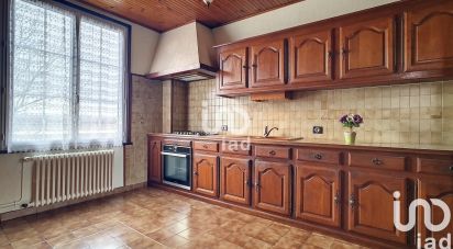 House 4 rooms of 77 m² in Vierzon (18100)