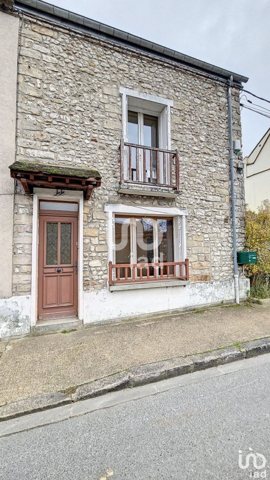 House 2 rooms of 48 m² in Moret Loing et Orvanne (77250)