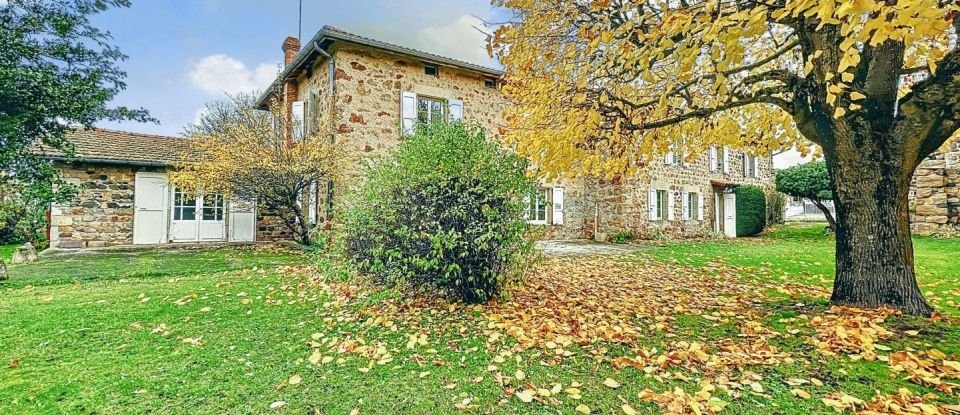 House 10 rooms of 230 m² in Chaspinhac (43700)