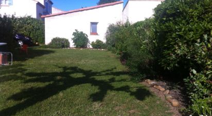 House 4 rooms of 80 m² in Gallargues-le-Montueux (30660)