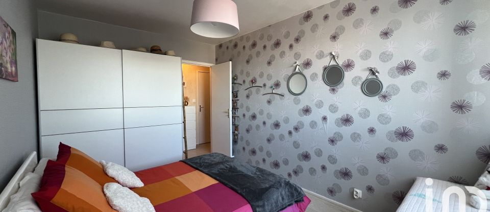 Apartment 3 rooms of 90 m² in Cusset (03300)