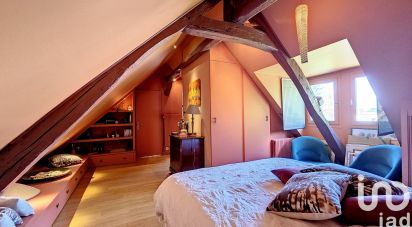 Architect house 9 rooms of 210 m² in Mont-Saint-Aignan (76130)