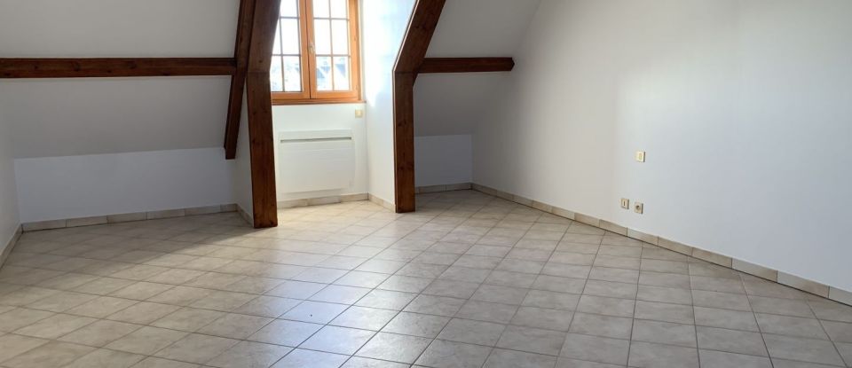 House 7 rooms of 174 m² in Saint-Clément (89100)
