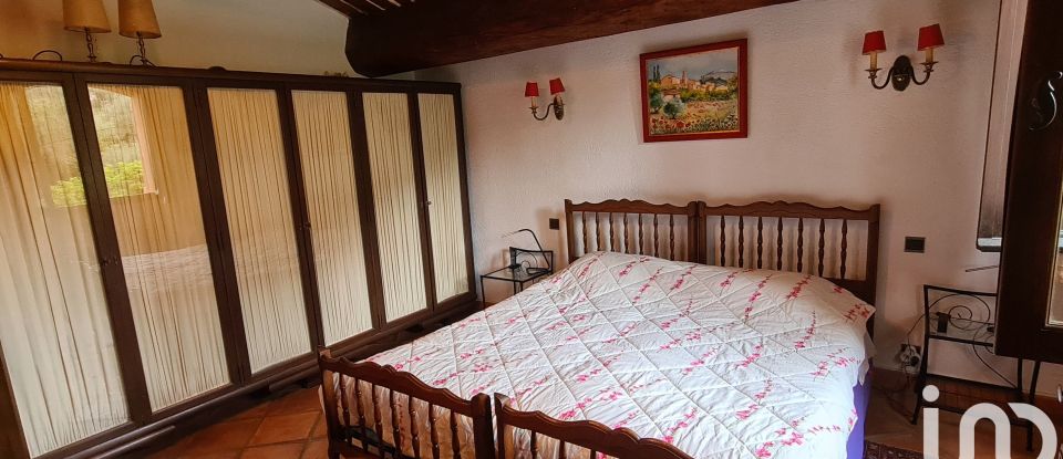 Traditional house 6 rooms of 205 m² in La Cadière-d'Azur (83740)