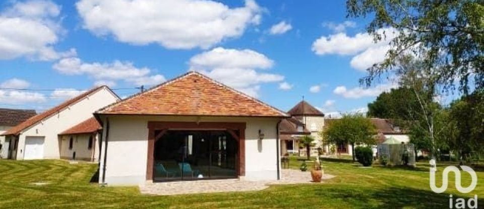House 10 rooms of 456 m² in Varennes-Changy (45290)