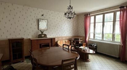 House 8 rooms of 200 m² in Saint-Julien-le-Petit (87460)
