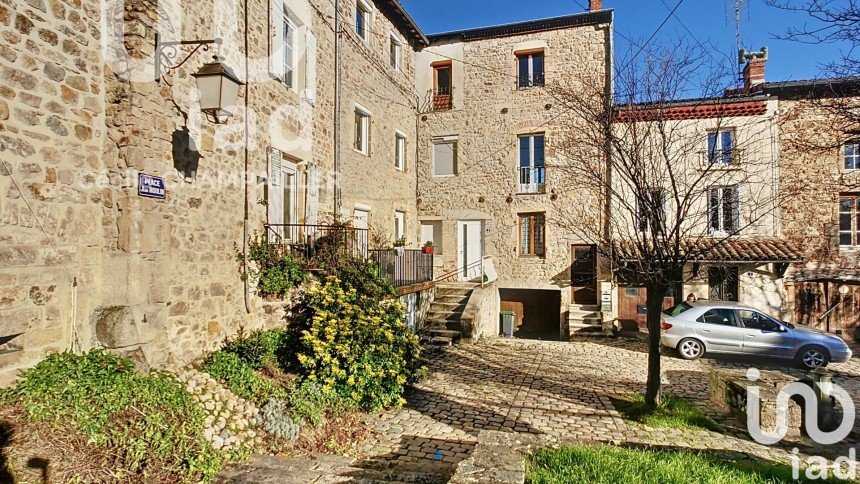 Village house 5 rooms of 114 m² in Pélussin (42410)
