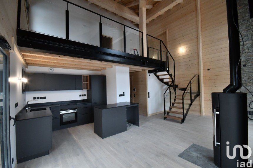 Apartment 5 rooms of 127 m² in - (38750)