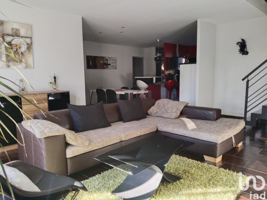 House 6 rooms of 155 m² in Tarbes (65000)