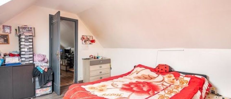 House 6 rooms of 130 m² in Pierrefitte-sur-Seine (93380)