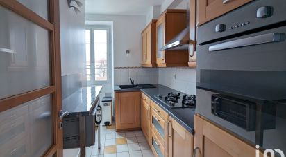 Apartment 3 rooms of 61 m² in Choisy-le-Roi (94600)