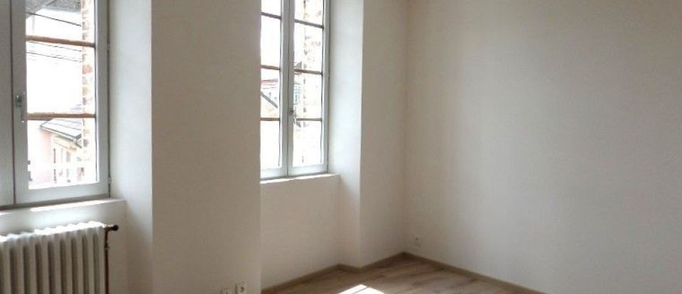 Apartment 4 rooms of 98 m² in Villeneuve-sur-Yonne (89500)