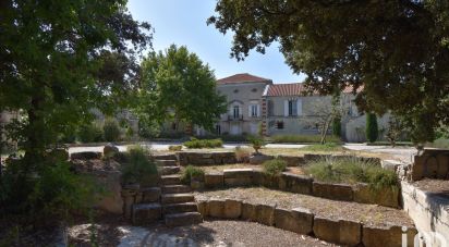 House 28 rooms of 733 m² in Pernes-les-Fontaines (84210)