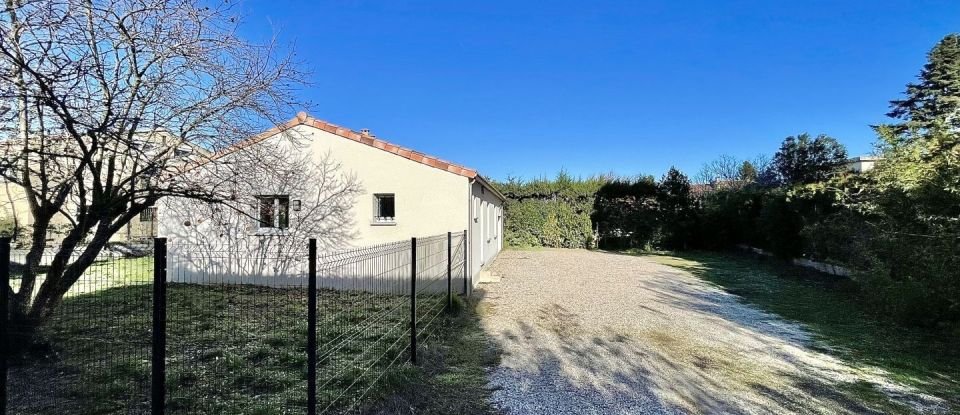 House 4 rooms of 89 m² in Morières-lès-Avignon (84310)