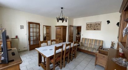 House 4 rooms of 105 m² in Tonnay-Charente (17430)