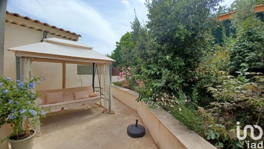 House 3 rooms of 88 m² in Nans-les-Pins (83860)