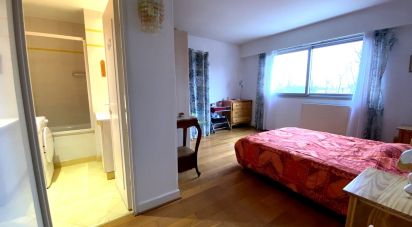 Apartment 4 rooms of 93 m² in Vaux-le-Pénil (77000)