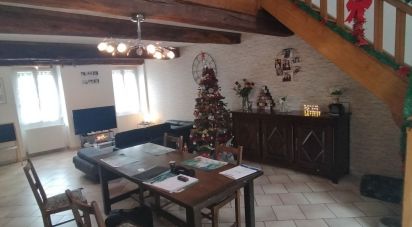 House 4 rooms of 130 m² in Épinac (71360)