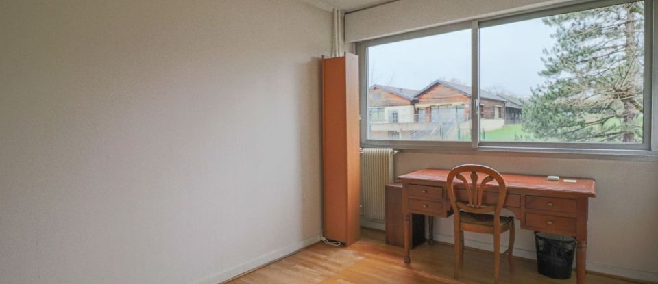 Appartement 5 pièces de 105 m² à Marly-le-Roi (78160)